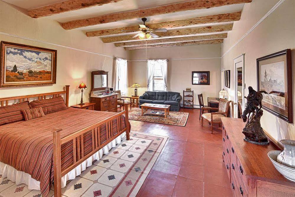 Cimarron Casa Del Gavilan Historic Inn מראה חיצוני תמונה